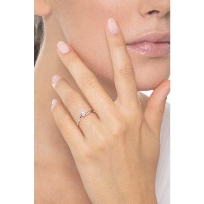 Bague brillante 0,50 ct or blanc 18k