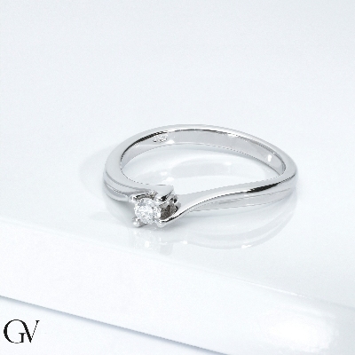 Bague solitaire en or blanc 18 ct avec diamant 0,10 ct