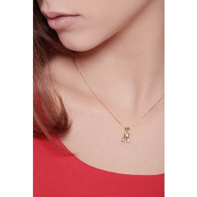 Collier or jaune 18k avec pendentif trilogy diamants ct 0,15