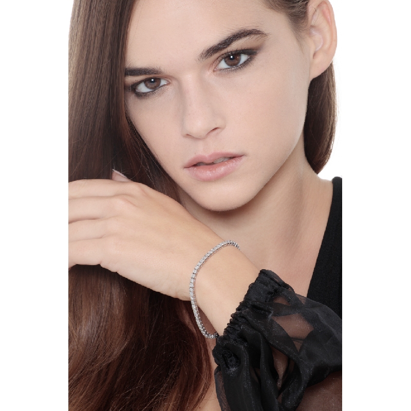 Bracelet tennis en or blanc 18k diamants Bracelet tennis en or blanc 18k diamants