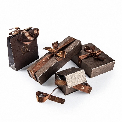 Bracelet avec plaque en or jaune 18 carats, 14 cm