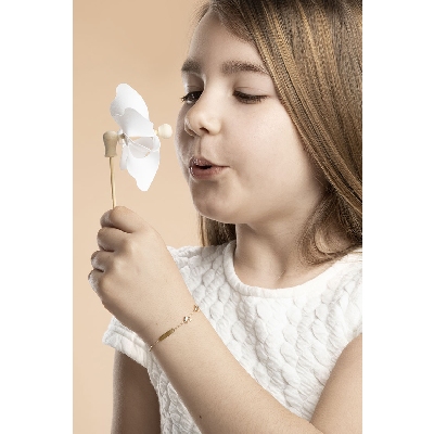 Bracelet fille en or jaune 18 carats plaque et dauphins