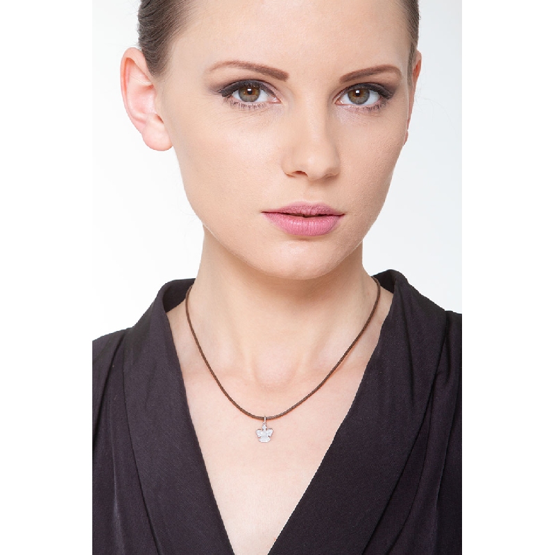 Pendentif ange en or blanc 18k avec zirconiums