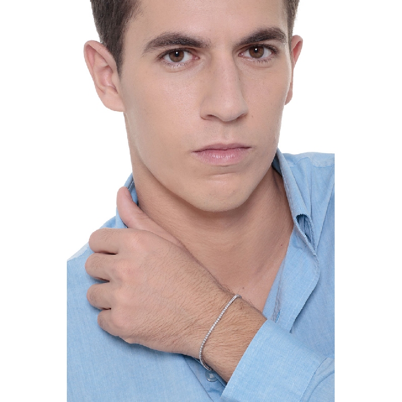 Bracelet tennis en or blanc 18k avec diamants  Bracelet tennis en or blanc 18k avec diamants