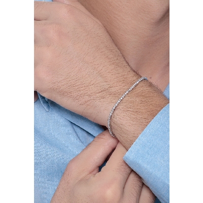 Bracelet tennis en or blanc 18k avec diamants 