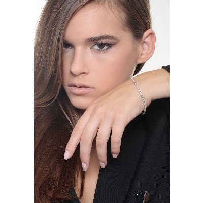 Bracelet tennis en or blanc 18k avec diamants 