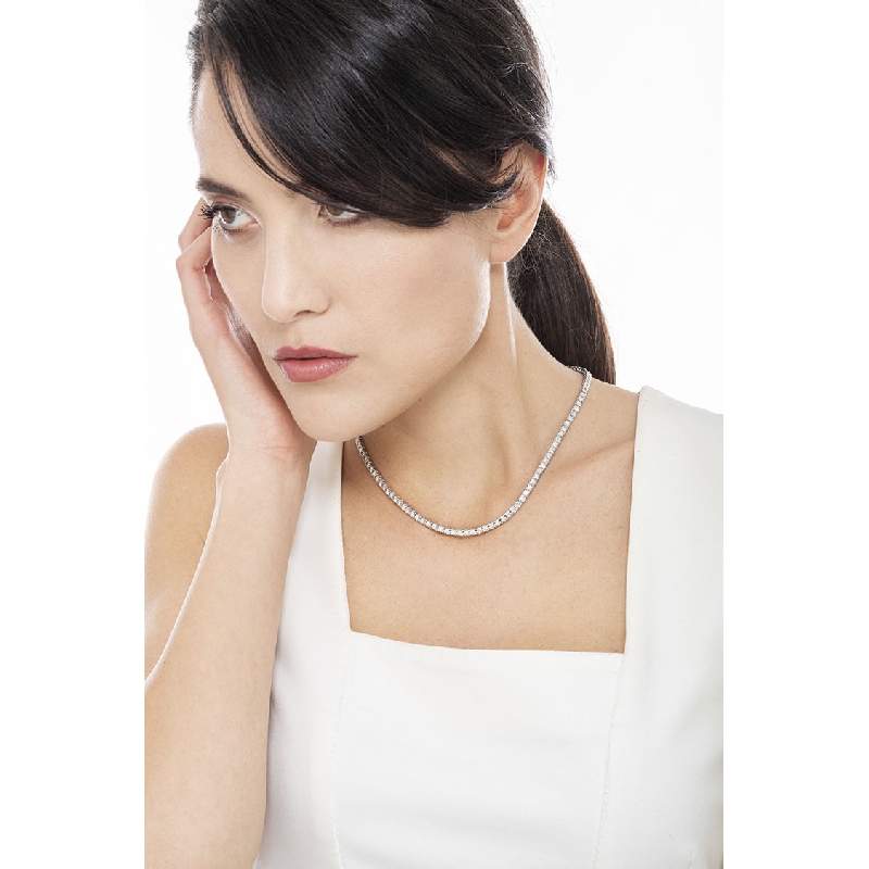 Rivière de diamants collier or blanc 750 Rivière de diamants collier or blanc 750