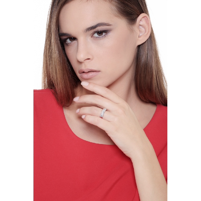 Bague 5 pierres en or blanc 18k avec diamants 2 ct