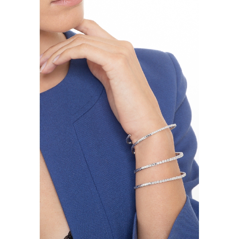 Bracelet à ressort en or blanc 18k avec diamants Bracelet à ressort en or blanc 18k avec diamants