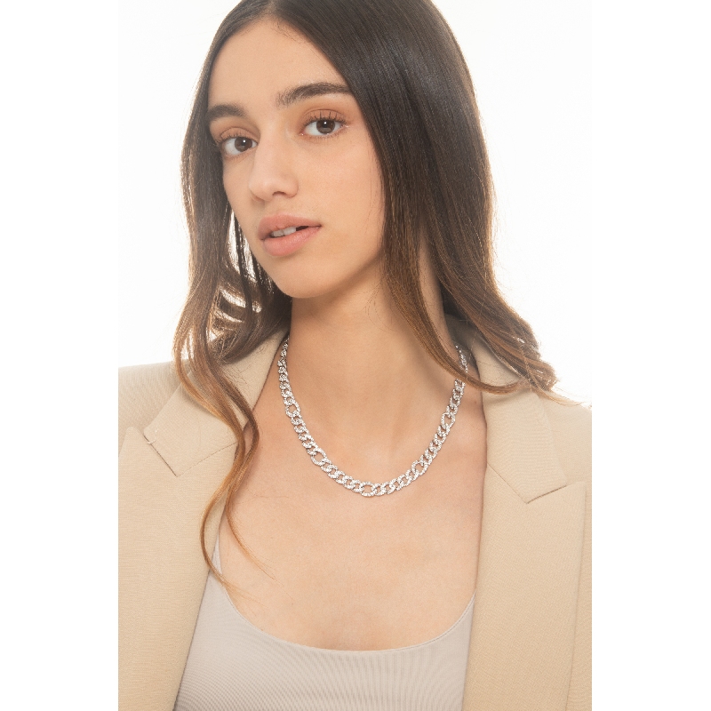 Collier en maille gourmette en or blanc 18 carats avec des diamants