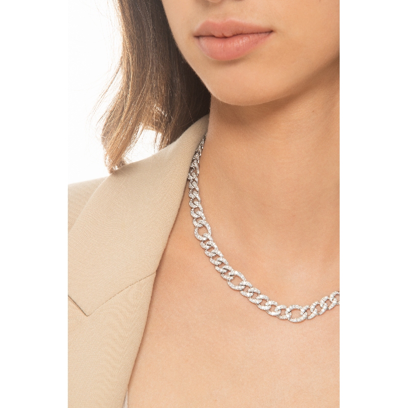 Collier en maille gourmette en or blanc 18 carats avec des diamants