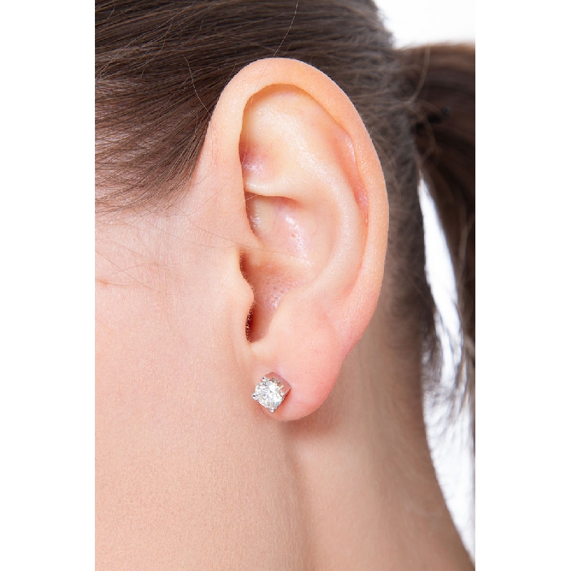 Boucles d'oreilles en or blanc 18k avec diamants 1.20 tot