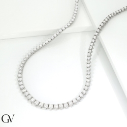 Collier tennis dégradé en or blanc 18 carats avec diamants 2