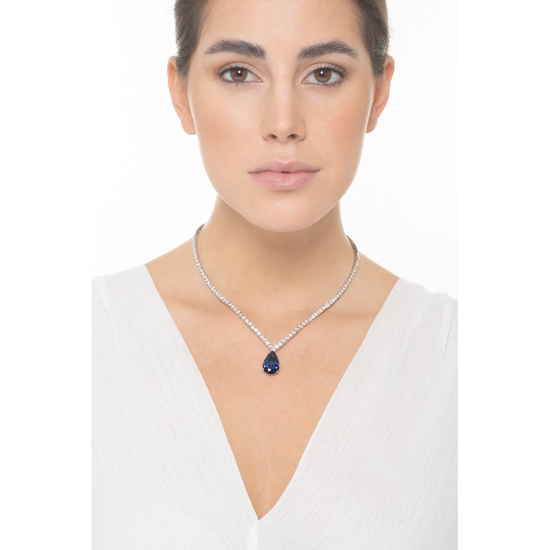 Collier tennis en or blanc 18k avec saphir bleu 12x18 mm et diamants