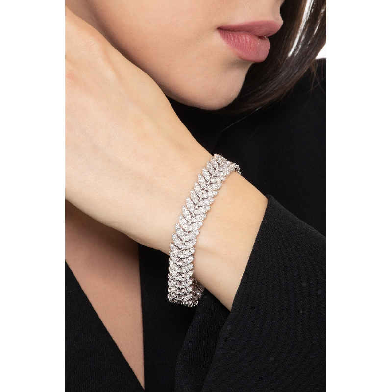 Bracelet en or blanc 18 carats avec maillons en diamants Bracelet en or blanc 18 carats avec maillons en diamants