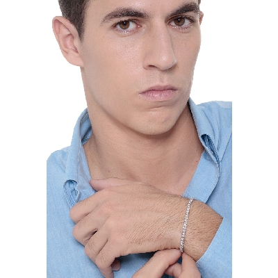 Bracelet modèle tennis en or blanc 18k et diamants