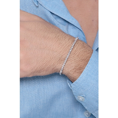 Bracelet modèle tennis en or blanc 18k et diamants