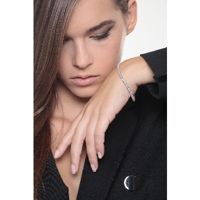 Bracelet tennis en or blanc 18k et diamants blancs