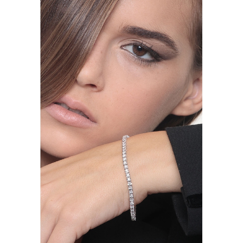 Bracelet tennis en or blanc 18k et diamants blancs Bracelet tennis en or blanc 18k et diamants blancs