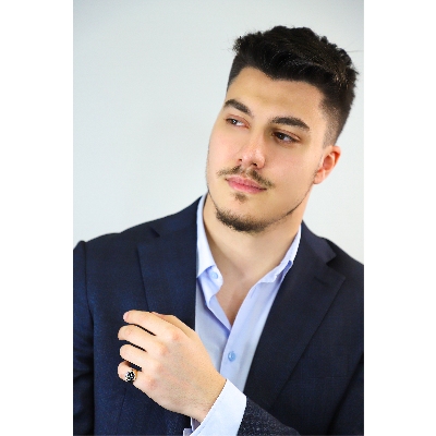 Bague pavé en or rose 18 carats diamants noirs 