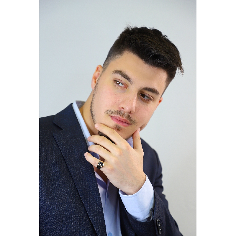 Bague diamants noirs en or rose 18 carats  Bague diamants noirs en or rose 18 carats