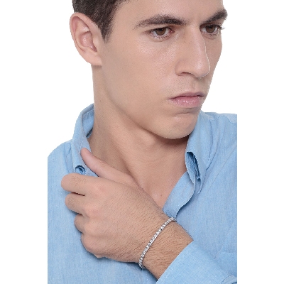 Tennis bracelet en or blanc 18k entouré de diamants