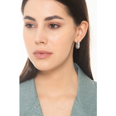 Creoles en or blanc 18k maille avec diamants