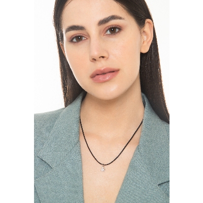 Pendentif chat en or blanc 18k avec zircones