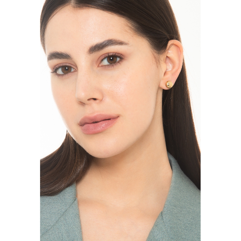 Petites boucles d’oreilles boutons en or jaune 18k