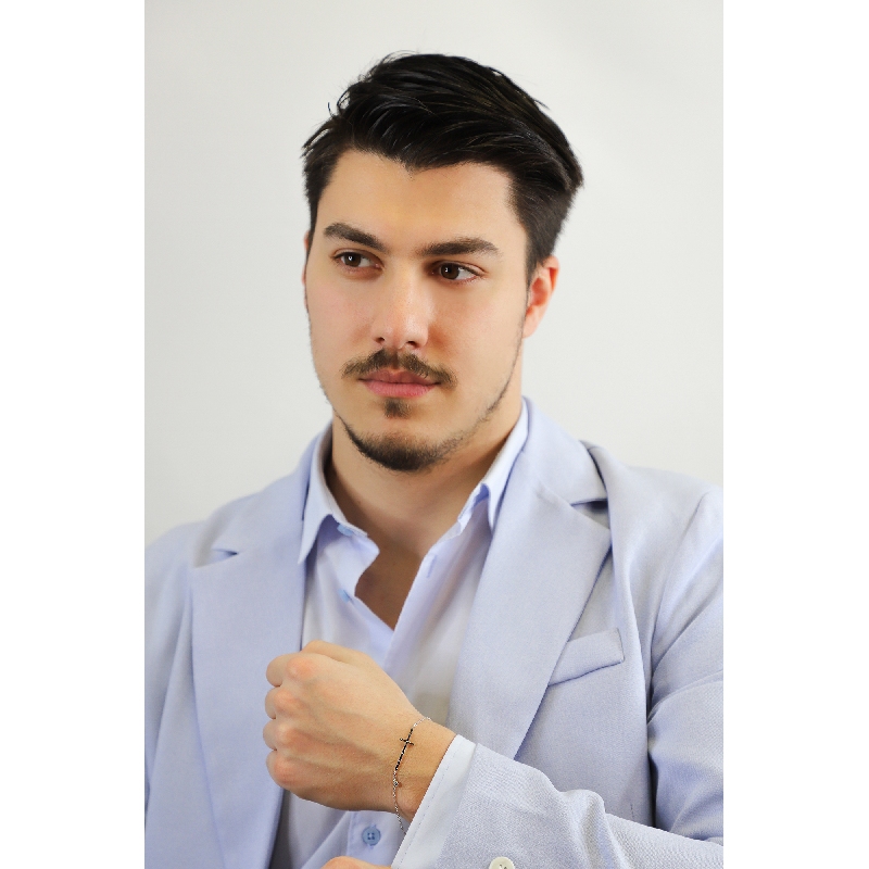 Bracelet croix pour homme en diamants noirs et or blanc 18k 