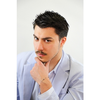 Bracelet en or blanc 750 avec des croix en diamants noirs