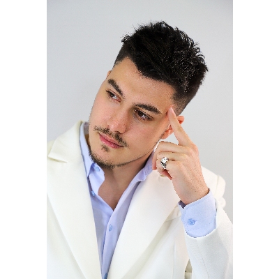 Chevalière homme carrée avec pavé de diamants et or blanc 18k