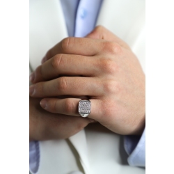 Chevalière homme carrée avec pavé de diamants et or blanc 18k 2