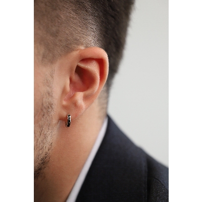 Créole en or blanc 18 carats avec diamants