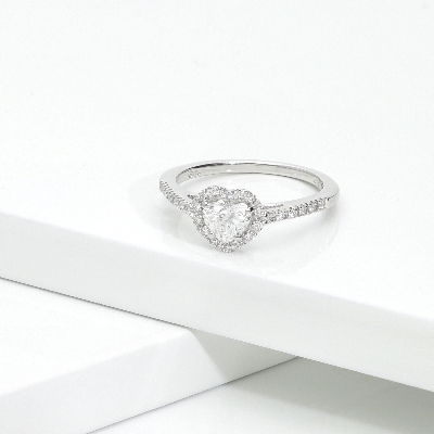 Bague taille cœur 0,50 ct GIA en or blanc 18k