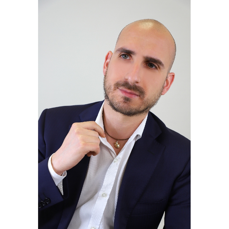 Pendentif gants de boxe en or jaune et blanc 18k Pendentif gants de boxe en or jaune et blanc 18k