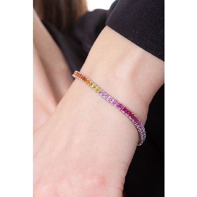 Bracelet tennis à fil en or blanc 18 ct saphirs multicolores 