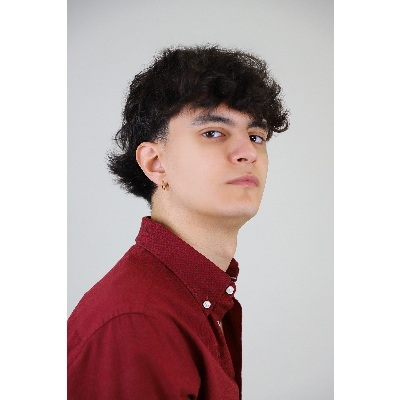 Créoles en or jaune 18k d’un diamètre 1,40 cm