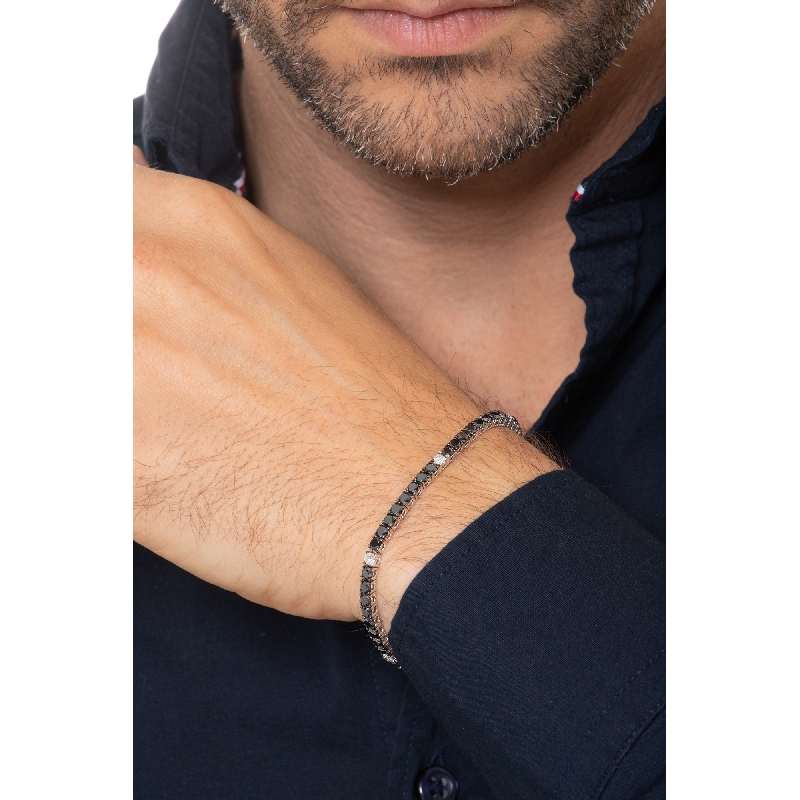 Bracelet tennis en or blanc 18k diamants noirs alternés avec des diamant Bracelet tennis en or blanc 18k diamants noirs alternés avec des diamant