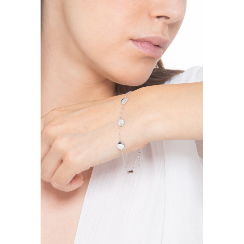 Bracelet en or blanc 18 carats avec 4 gouttes et diamants, 22 cm Bracelet en or blanc 18 carats avec 4 gouttes et diamants, 22 cm