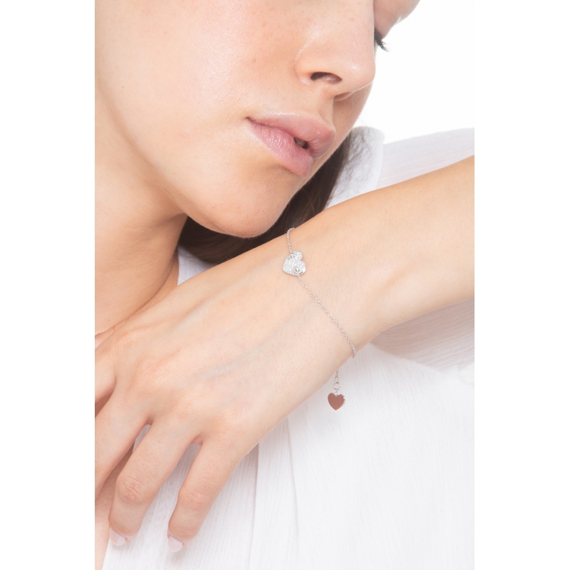 Bracelet en or blanc 18k avec cœur pavé de diamants Bracelet en or blanc 18k avec cœur pavé de diamants