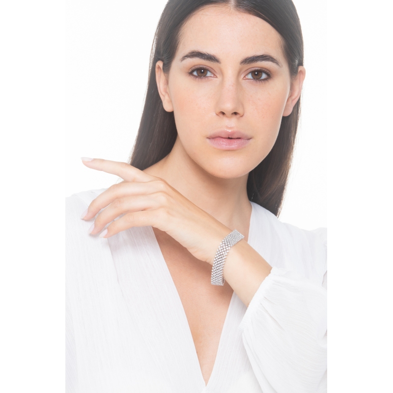 Bracelet design en or 750 avec des diamants Bracelet design en or 750 avec des diamants