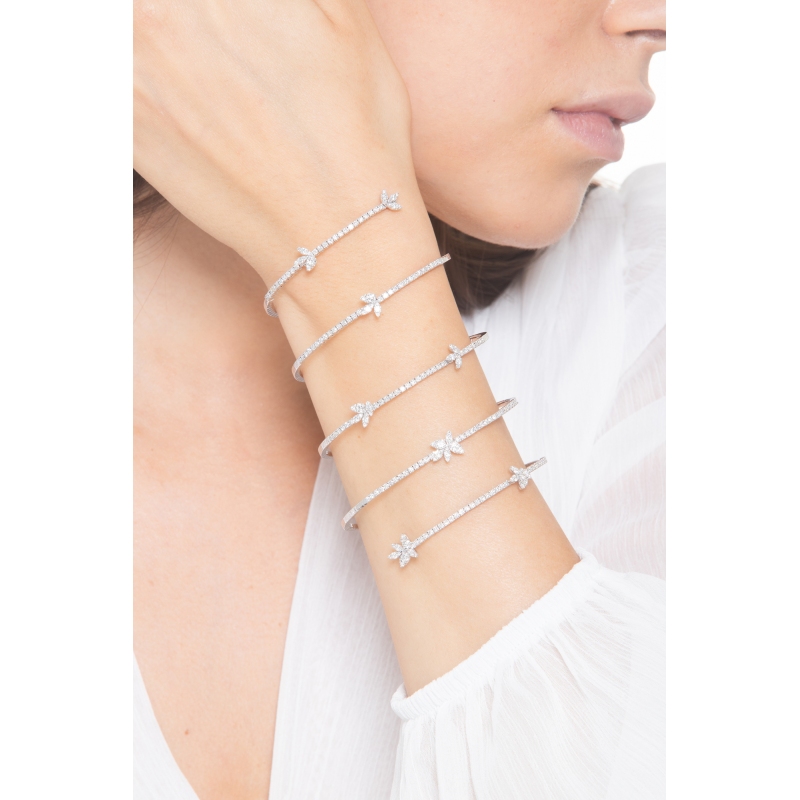 Bracelet à ressort en or blanc 18 carats avec diamants Bracelet à ressort en or blanc 18 carats avec diamants