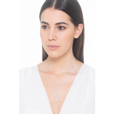 Collier design en or blanc 18 carats