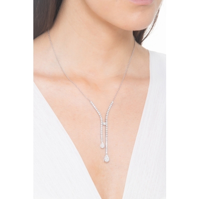 Collier design en or blanc 18 carats