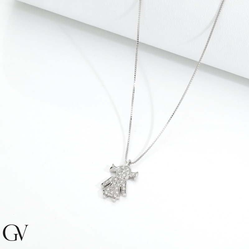 Collier en or blanc 18k avec pendentif petite fille en diamants  Collier en or blanc 18k avec pendentif petite fille en diamants