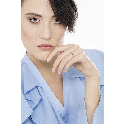 Demi alliance cinq diamants 0.40 ct et or blanc 18k