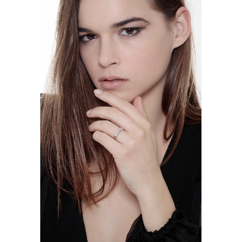 Bague demi tour à 5 diamants 0.90 ct en or blanc 18k  Bague demi tour à 5 diamants 0.90 ct en or blanc 18k