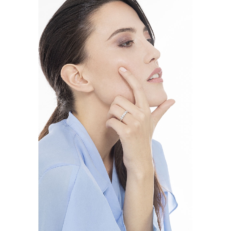 Demi alliance à 5 diamants 1.00 ct en or blanc 750