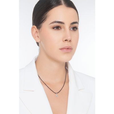 Pendentif avec lettre initiale A en majuscule 